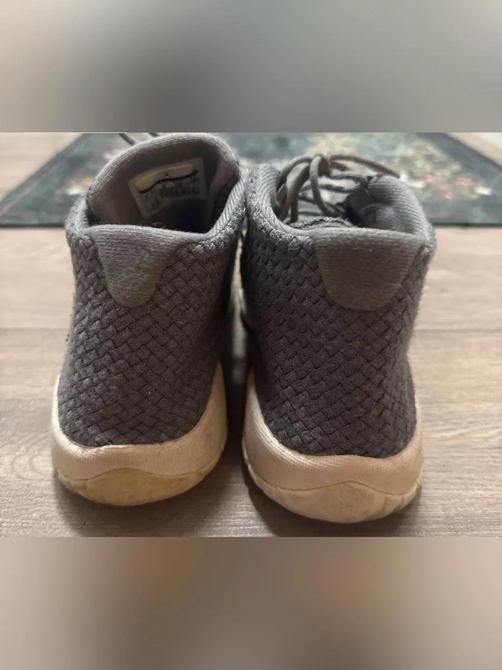 Air Jordan Future BG Cool Grey White Size 5.5Y Youth